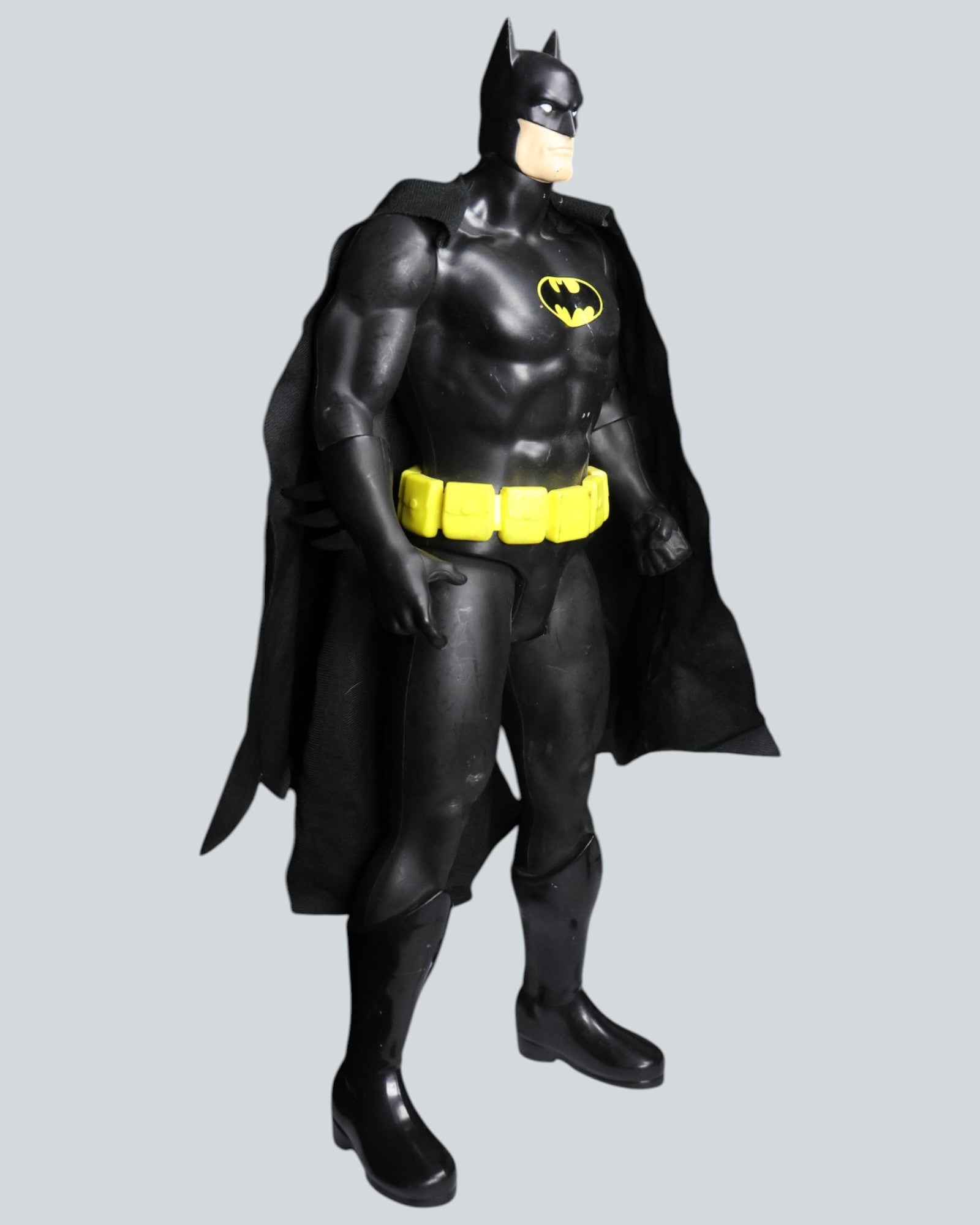 Batman: Giant 50cm Tall - Classic Action Figure with Cape (50cm)