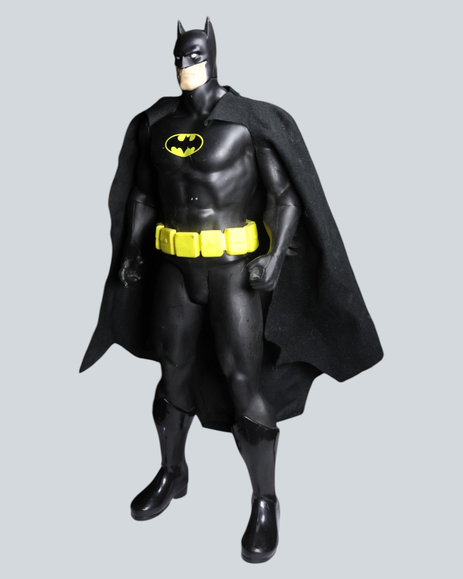 Batman: Giant 50cm Tall - Classic Action Figure with Cape (50cm)