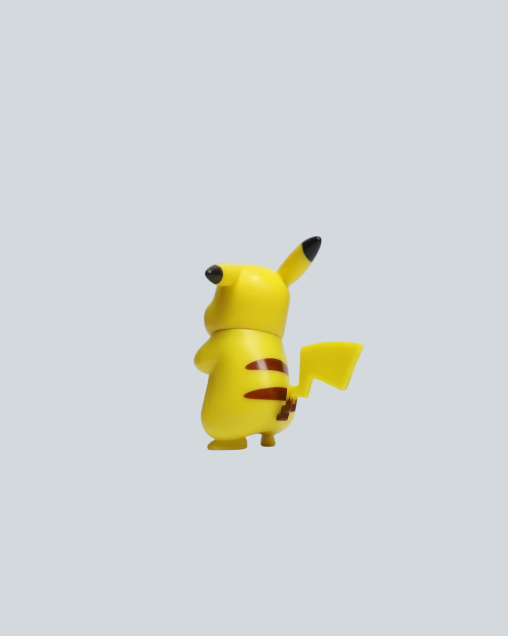 Pokémon: Pikachu - Serious Expression - Collectible Figure