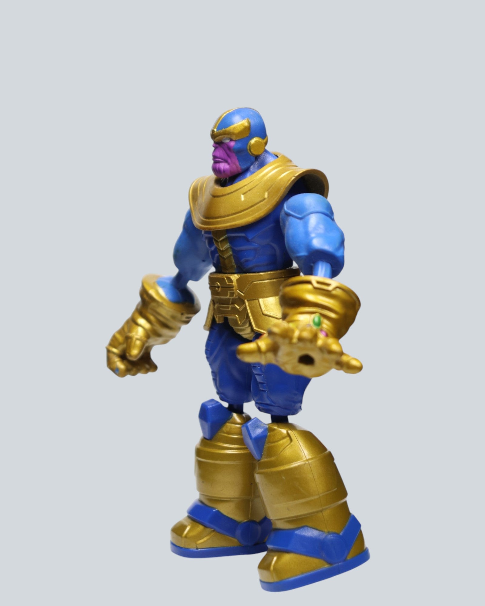 Marvel Avengers Thanos Action Figure with Infinity Gauntlet