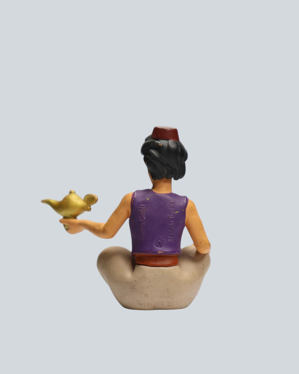 Aladdin with Magic Lamp Collectible Figure