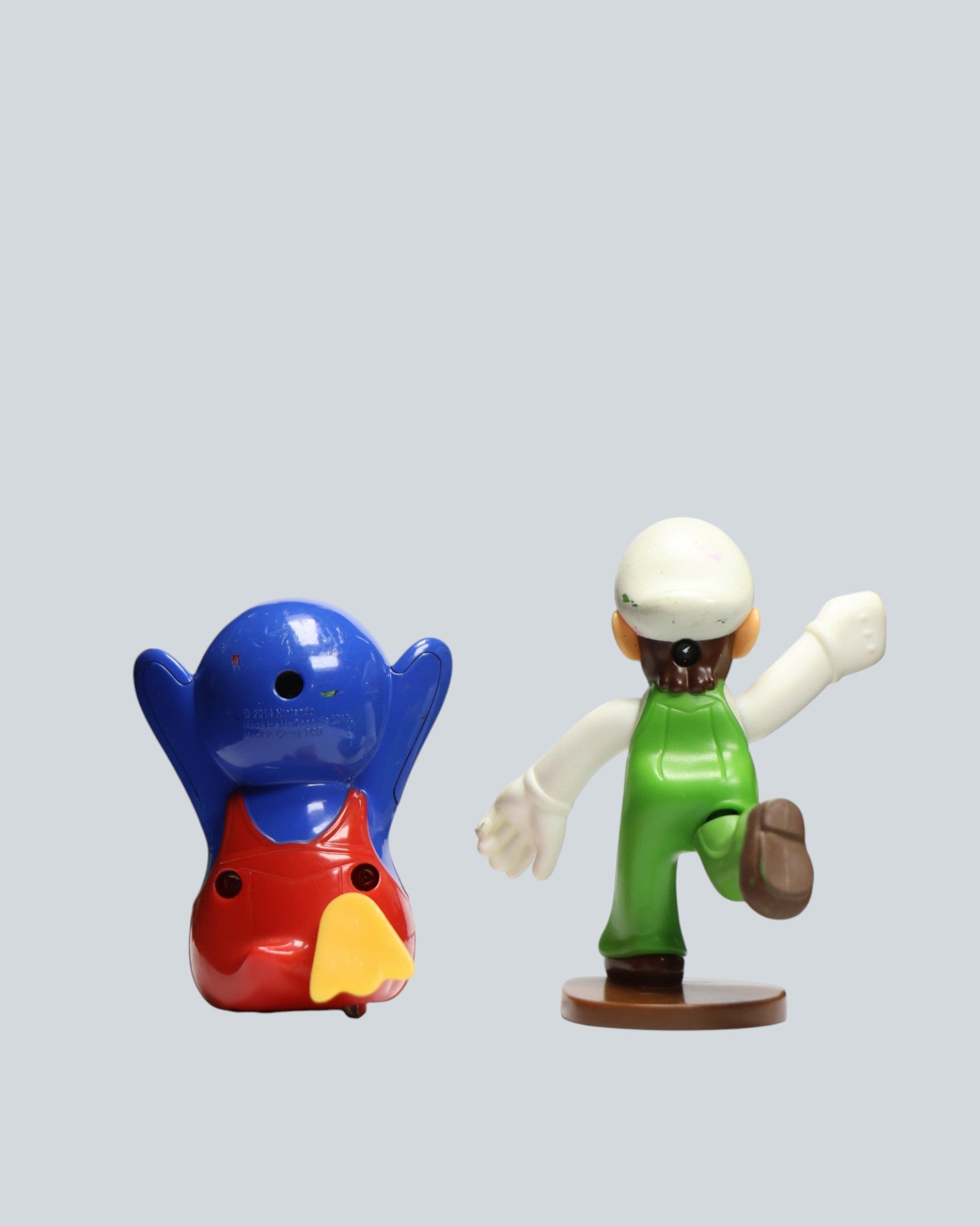 Super Mario Penguin Suit & Fire Luigi Figure Set