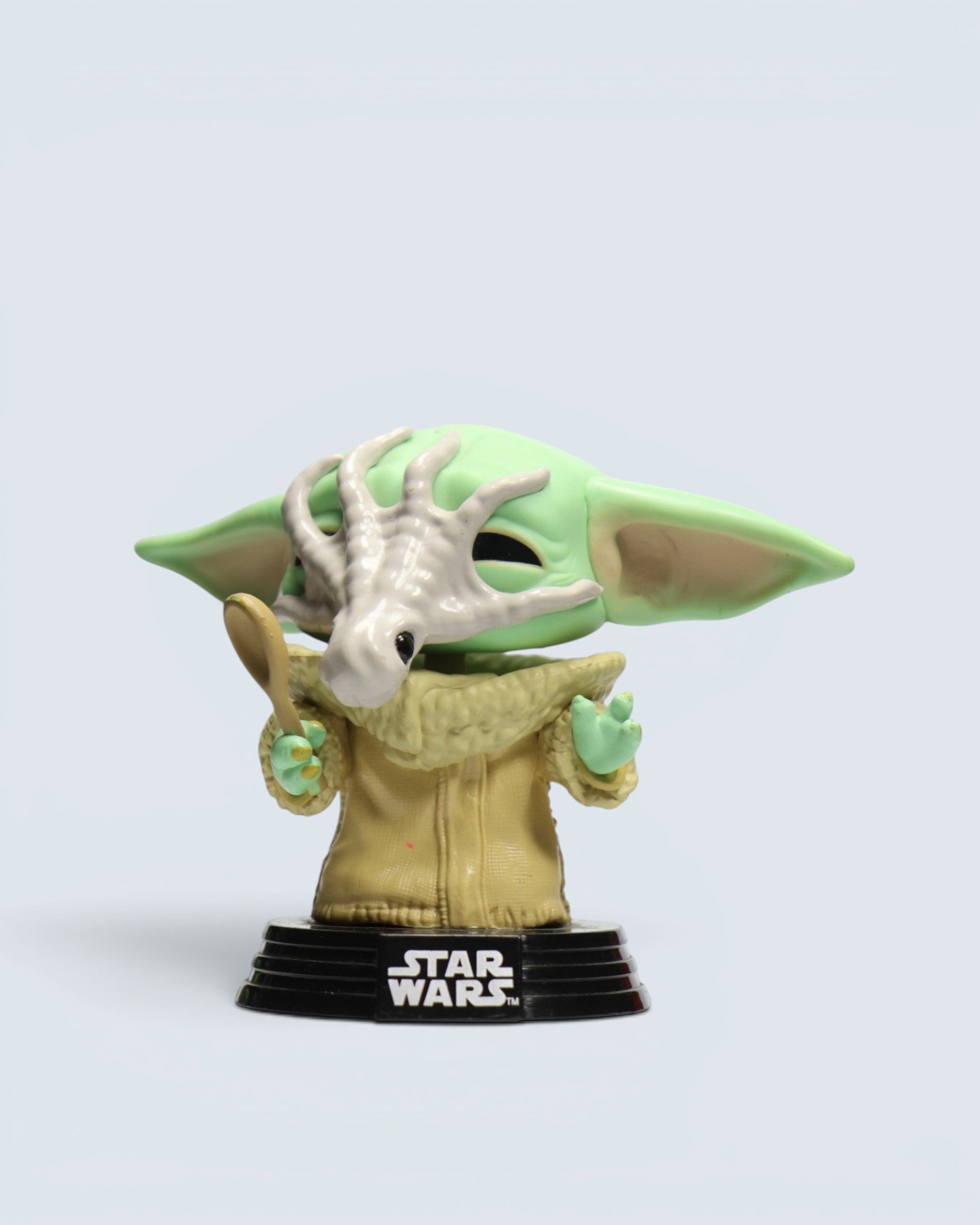 Star Wars: The Mandalorian – Grogu (The Child) with Squid Funko Pop!
