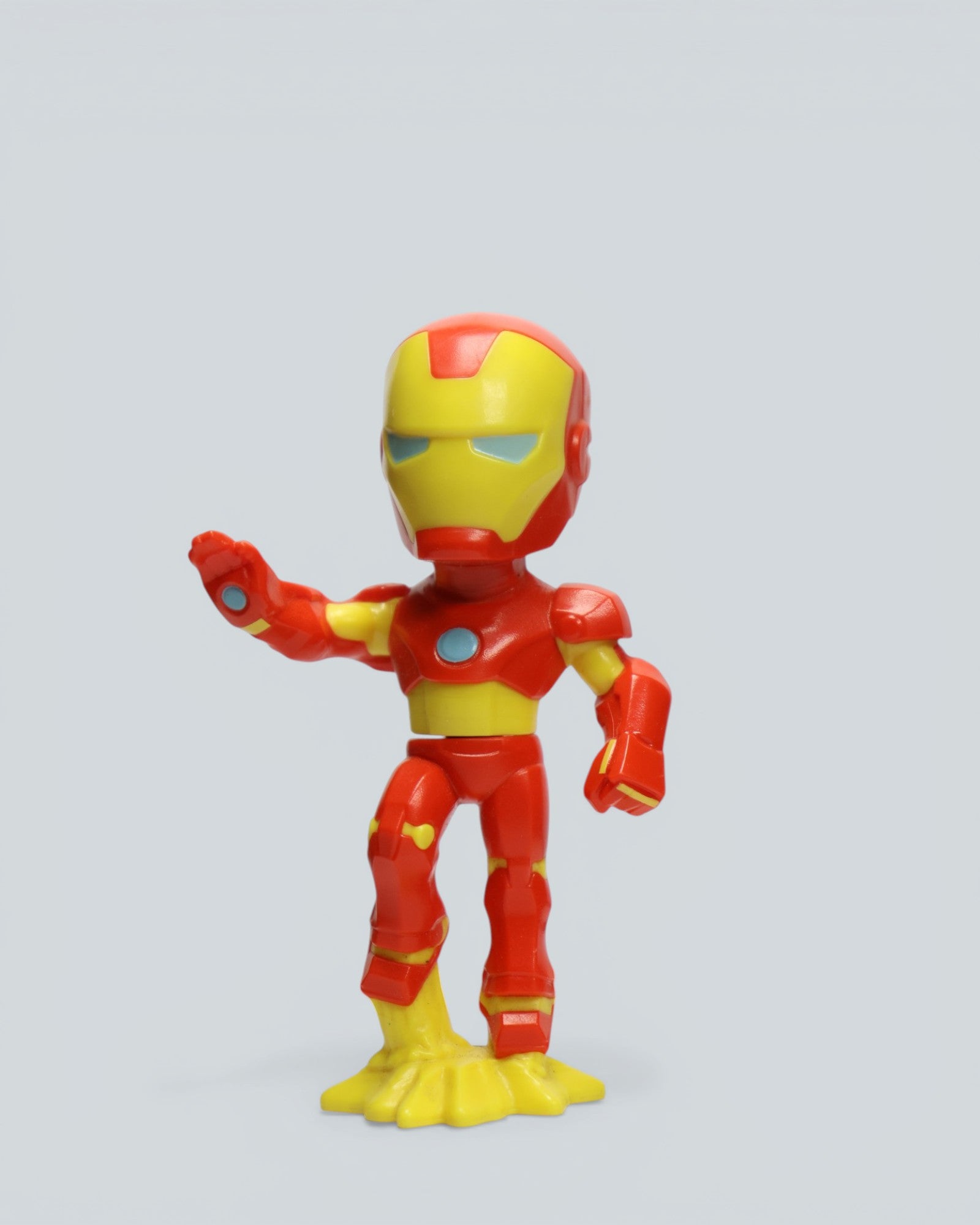 Marvel Avengers Iron Man Mini Figure – Repulsor Blast Edition