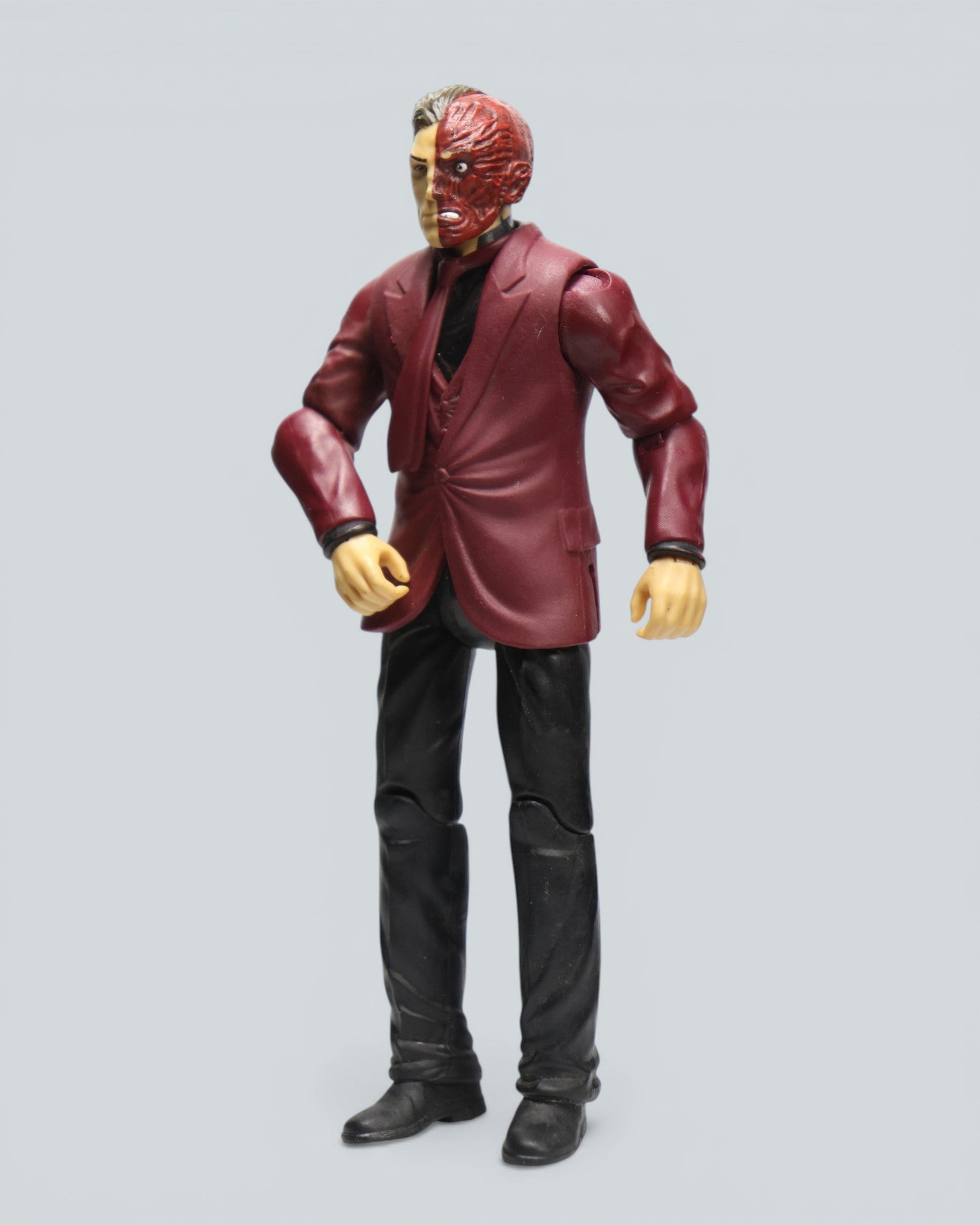 DC Multiverse Two-Face Action Figure – The Dark Knight Collection