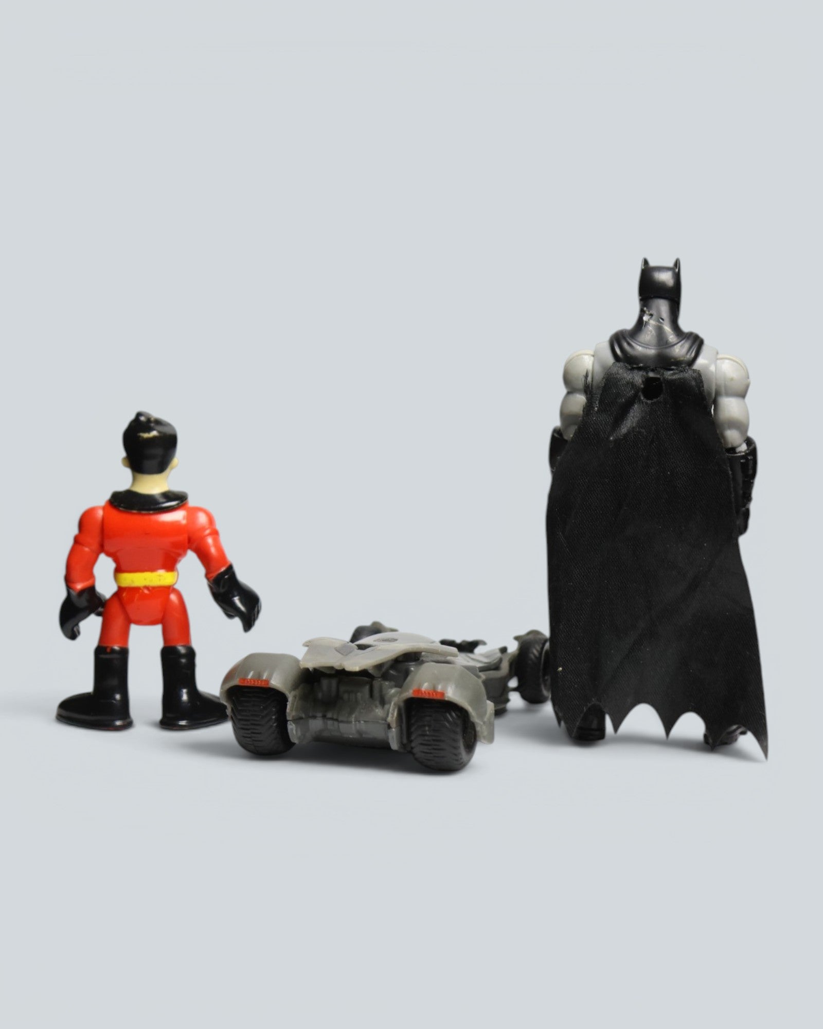 DC Comics Batman and Robin Figure Set with Hot Wheels Batmobile