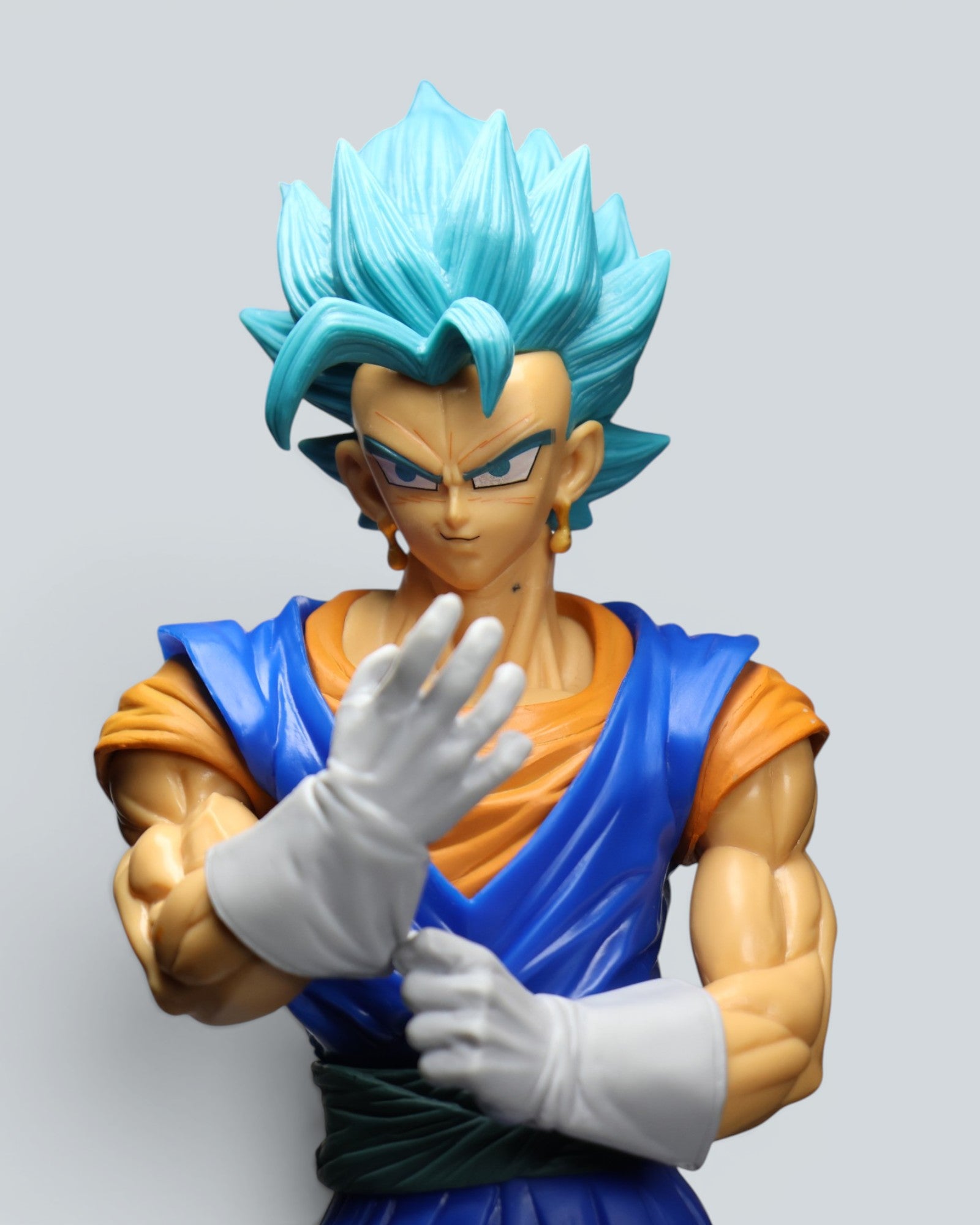 Dragon Ball Super: Super Saiyan Blue Vegito Collectible Figure