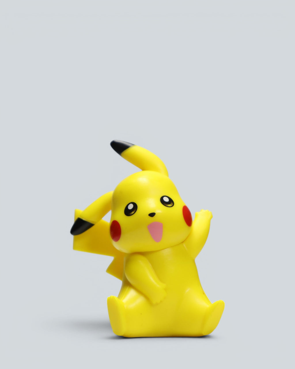 Pokémon - Pikachu Waving Pose Collectible Figure