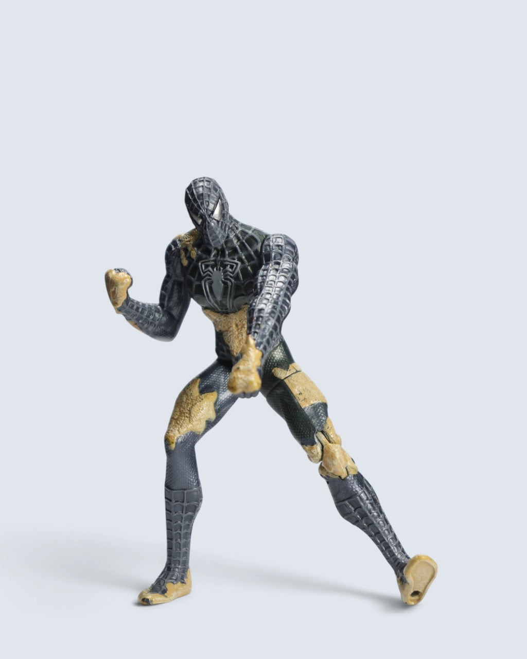 Marvel Spider-Man Black Suit Battle-Damaged Sand Attack Action Figure