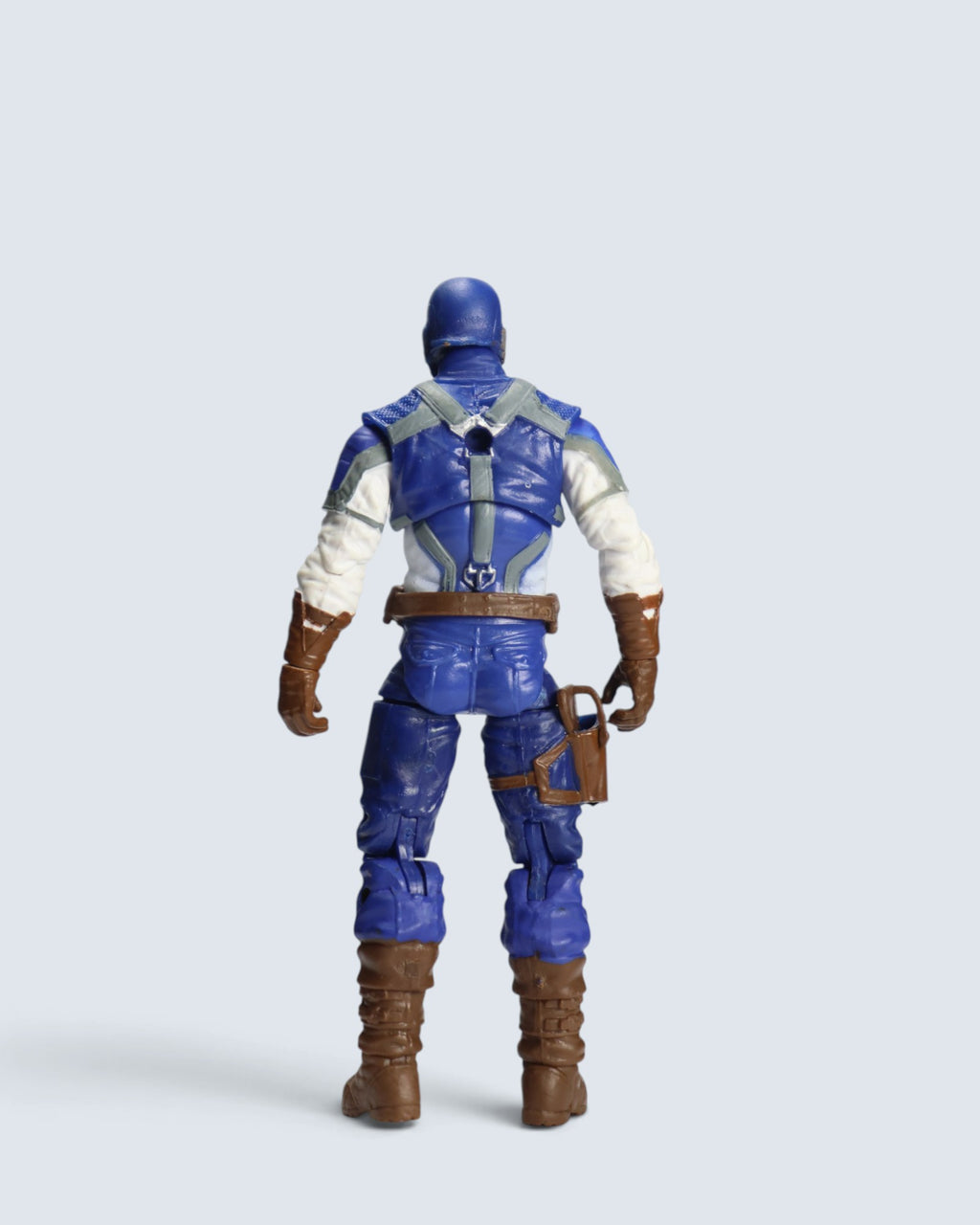 Marvel Captain America Classic Suit Action Figure