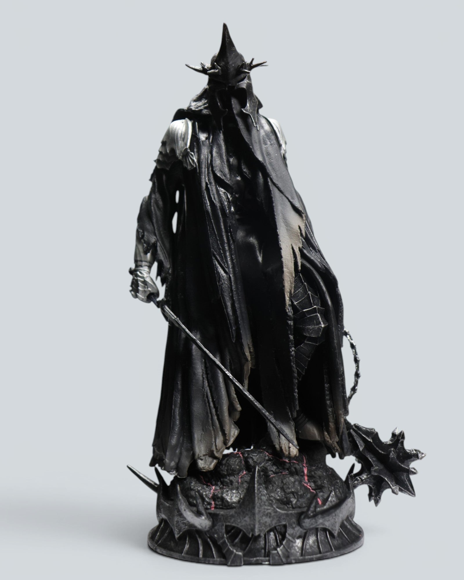 Lord of the Rings - The Witch-king of Angmar –  Nazgûl Premium Statue