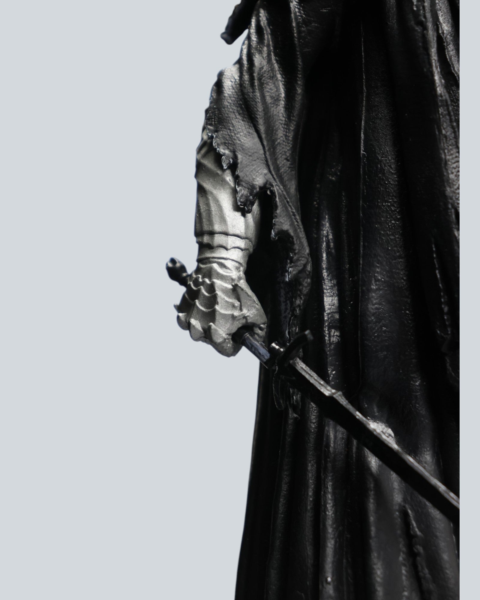 Lord of the Rings - The Witch-king of Angmar –  Nazgûl Premium Statue