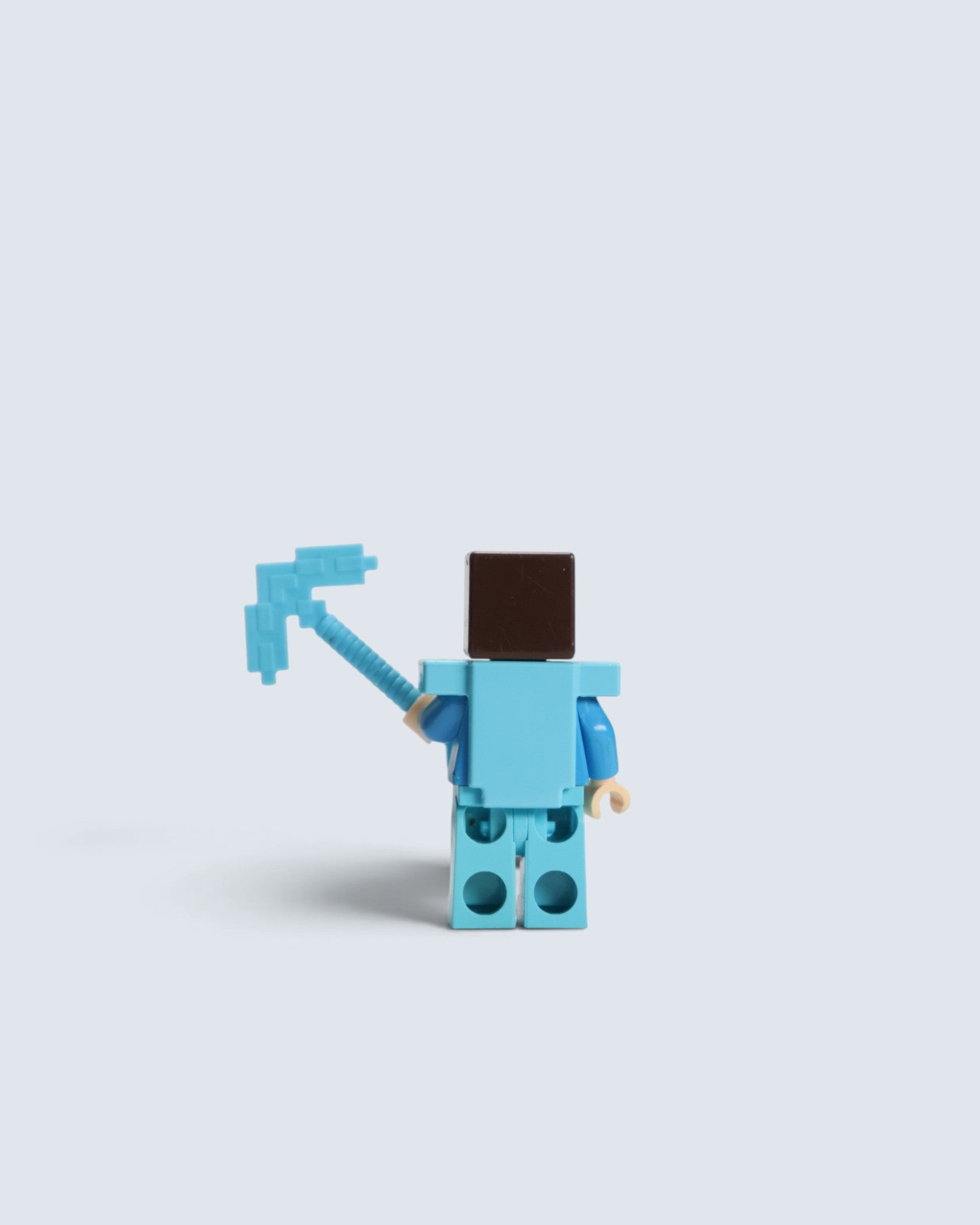 Minecraft Steve in Diamond Armor Minifigure with Diamond Pickaxe