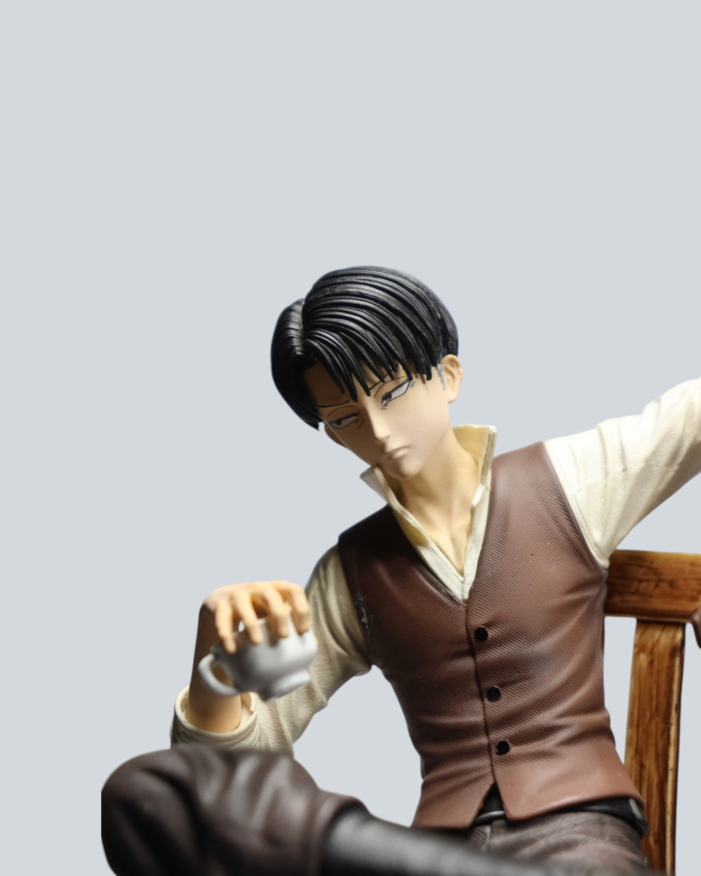 Attack on Titan Levi Ackerman Sitting on Chair Tea Time - Action Figure