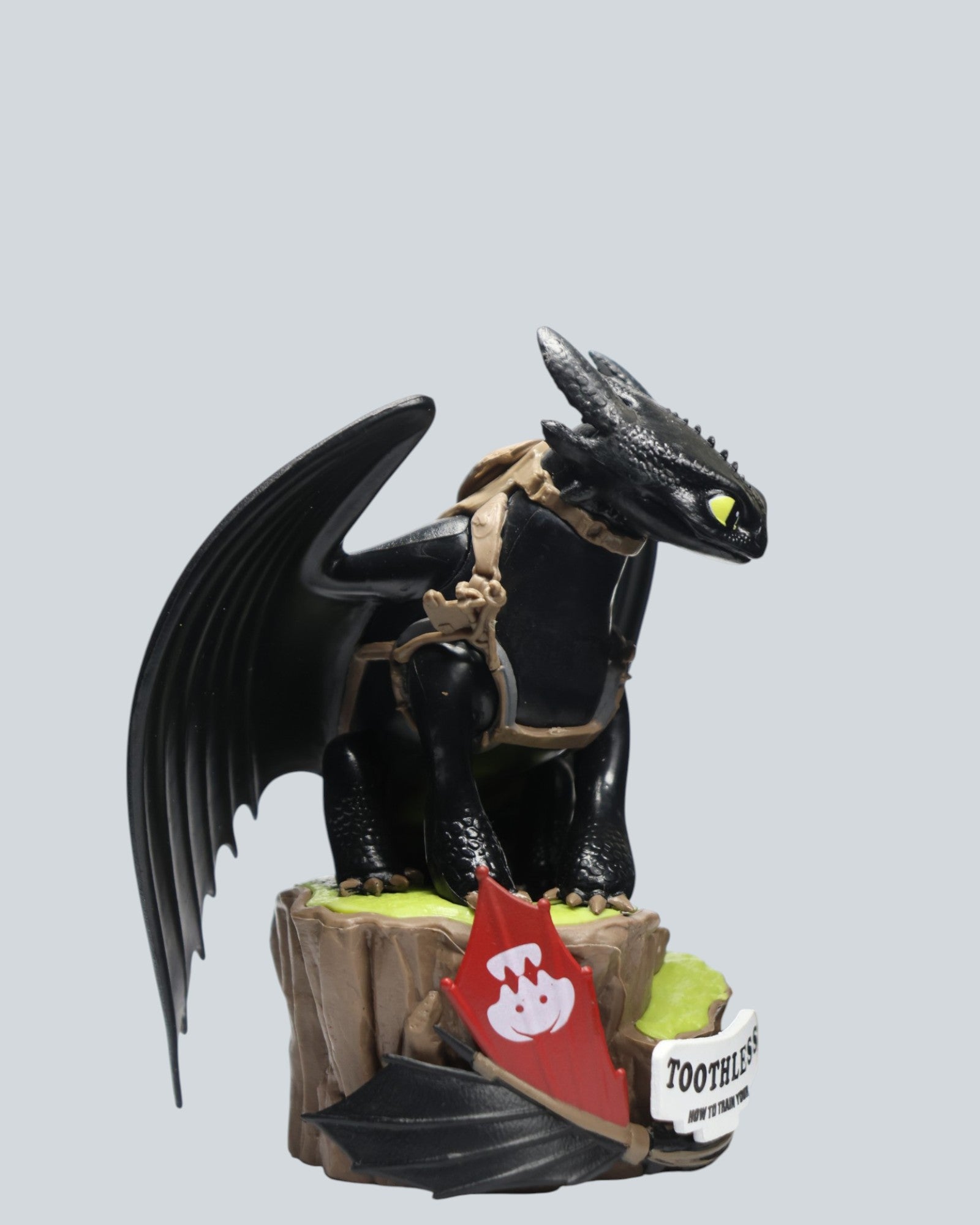 How to Train Your Dragon 2 - Toothless Night Fury Collector’s Figurine