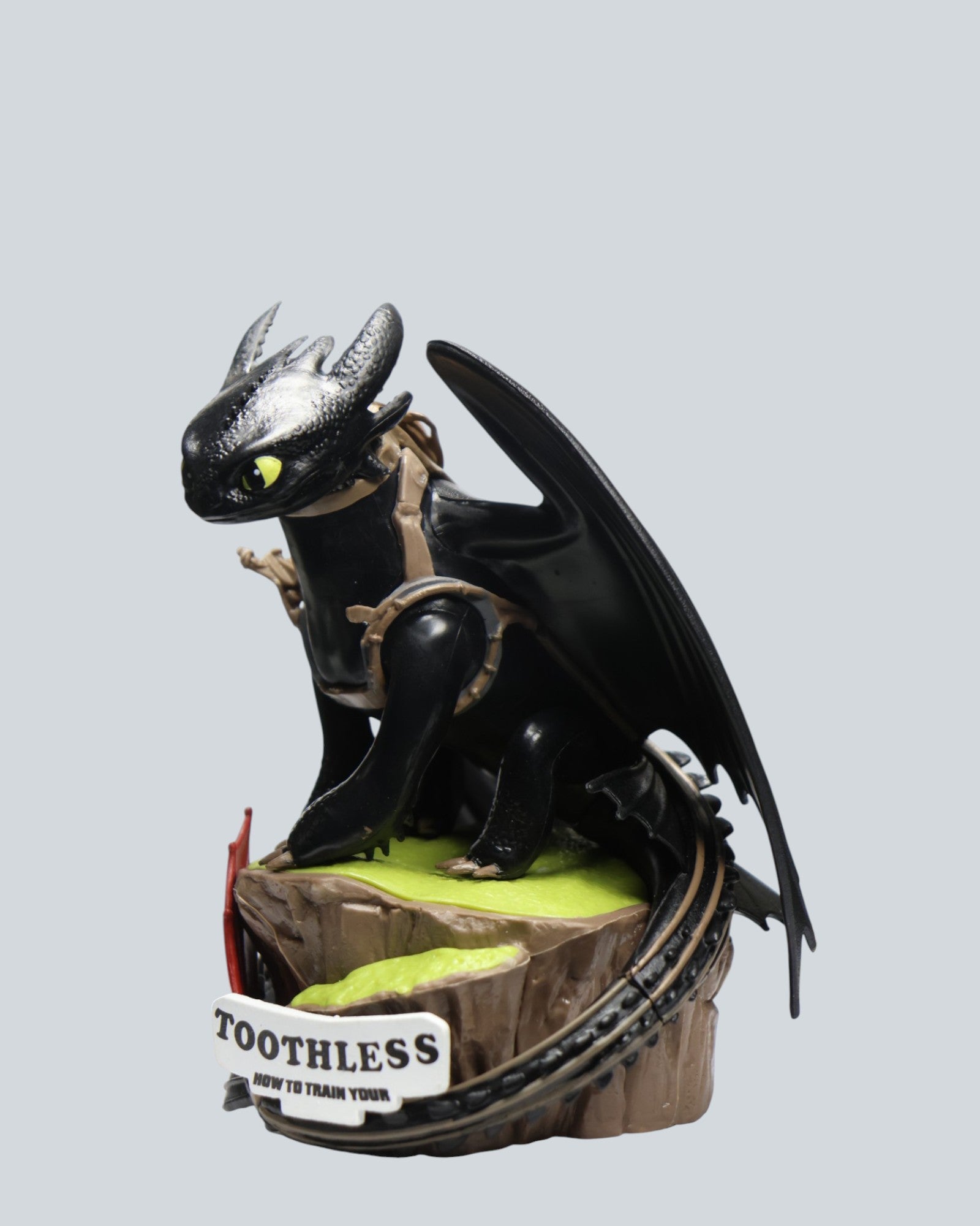 How to Train Your Dragon 2 - Toothless Night Fury Collector’s Figurine