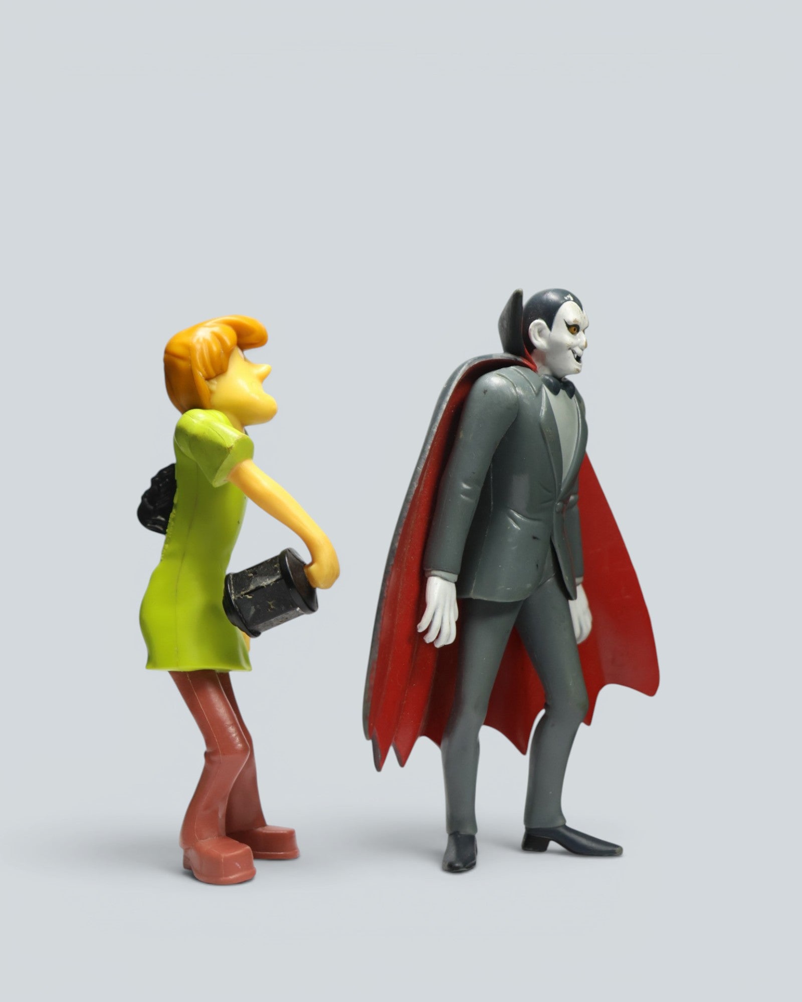Scooby-Doo & Friends Action Figure Set – Shaggy, Dracula, Scooby-Doo in Chest, and Green Slime Monster